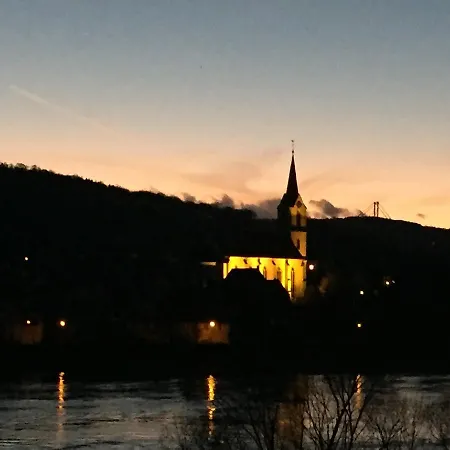 아파트 Traumhafte Mit Moselblick *